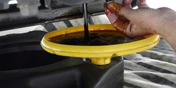 The Different Types of Oil Drain Pans Explained