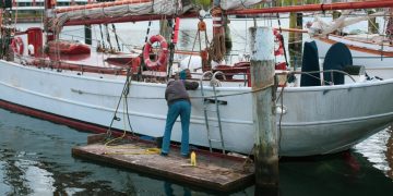 5 Important Boat Maintenance Tips to Remember