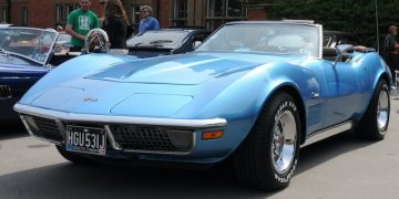 Six Reasons to Buy a Classic Corvette