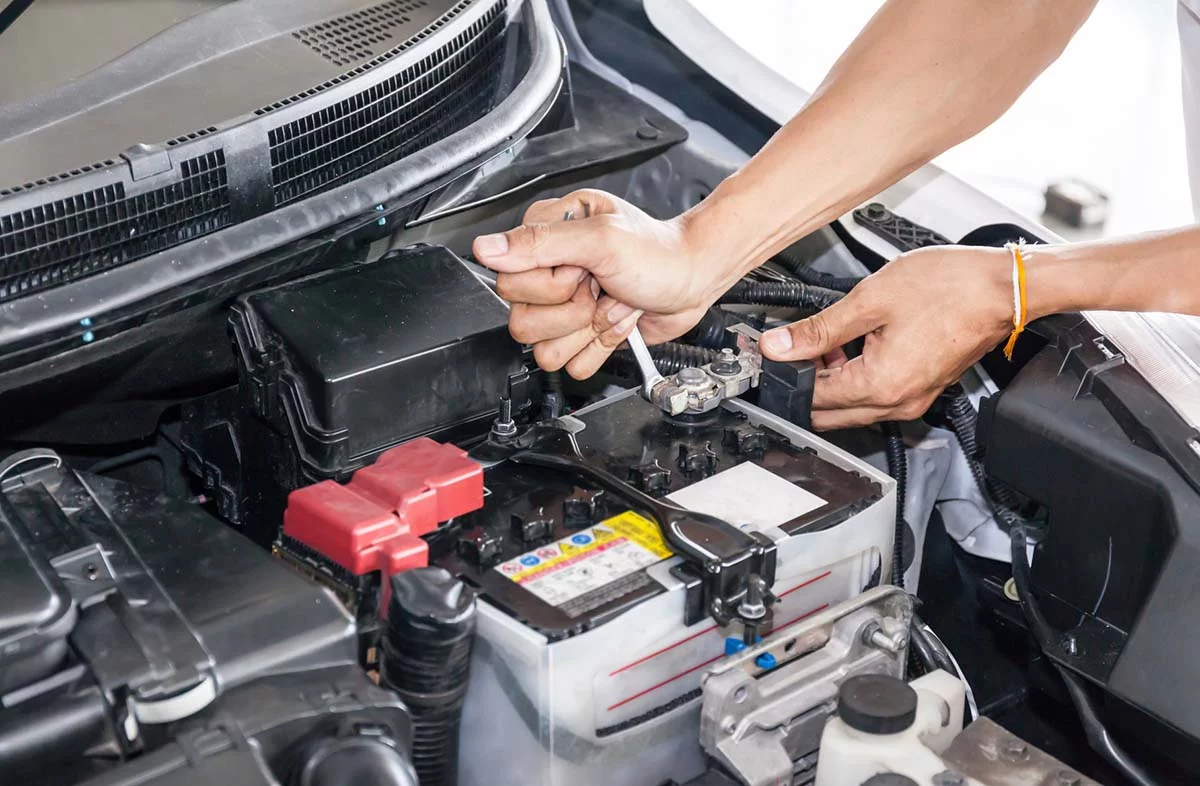 10 Signs of a Bad Battery in Your Car