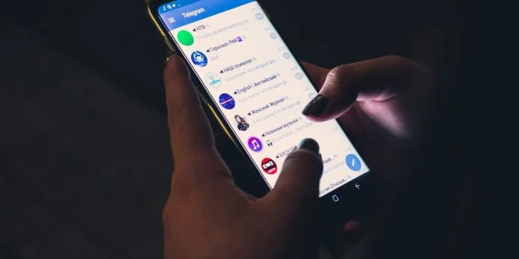 What Are the Advantages of Using Message Brokers?