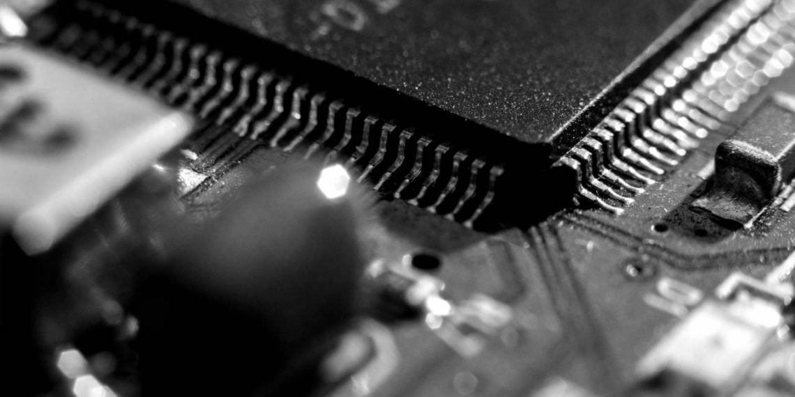 How Do Microcontrollers Work?