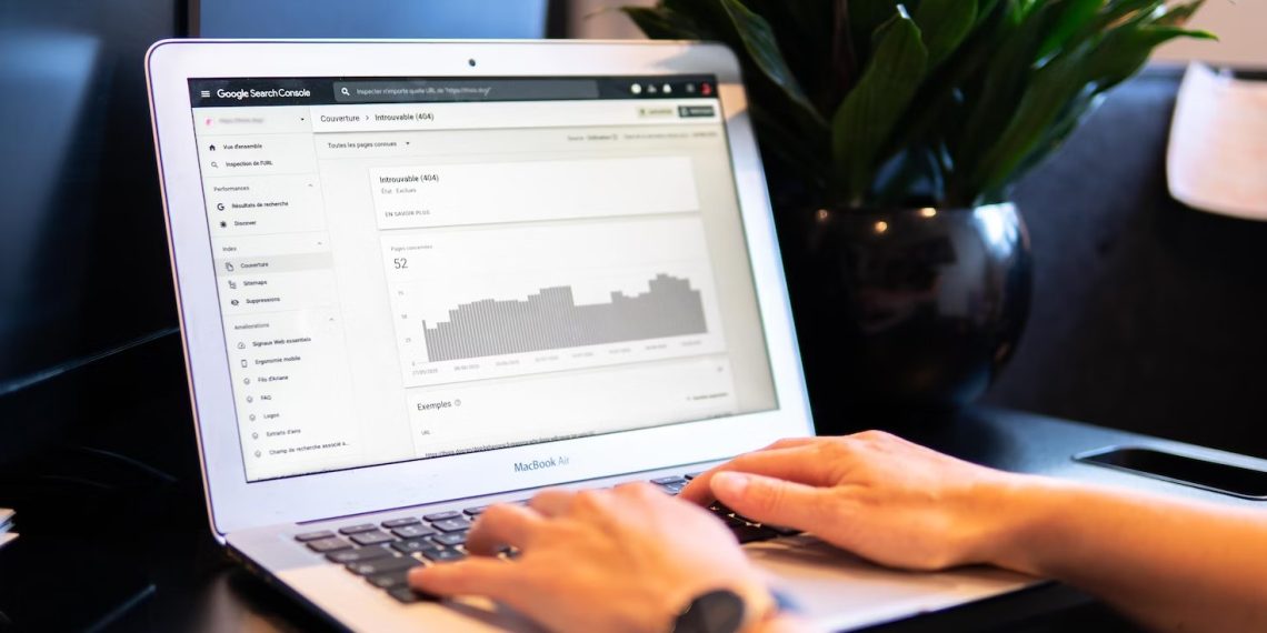 Digital Marketing – In-House vs Outsourcing to Experts